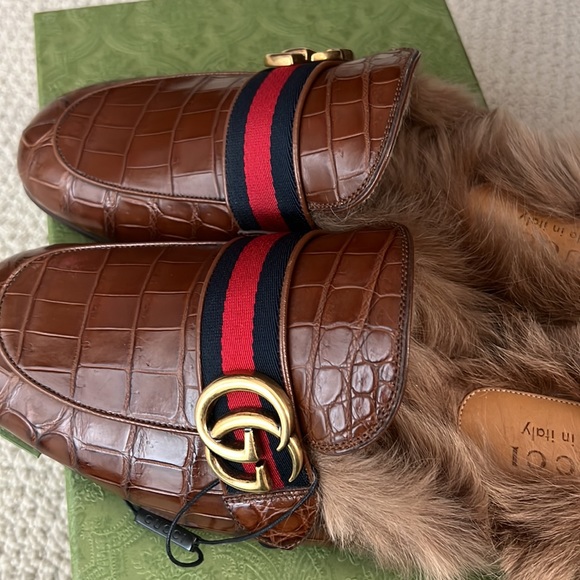 NWT- Gucci crocodile Princetown shearling mules 😍 - Picture 5 of 9